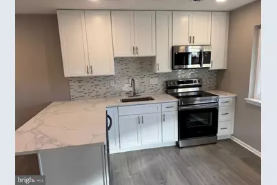 402 Warburton Oaks Drive, Fort Washington, MD 20744 - Photo 2