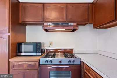 6024 Westchester Park Drive #202, College Park, MD 20740 - Photo 10