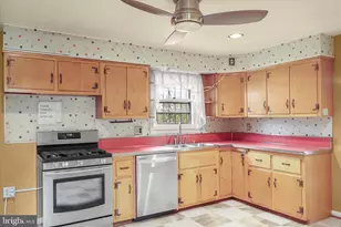 3510 Swann Rd, Suitland, MD 20746 - Photo 16