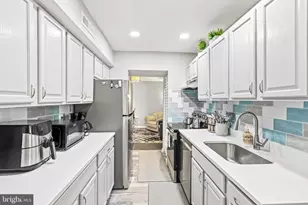 7728 Hanover Pkwy, Greenbelt, MD 20770 - Photo 4