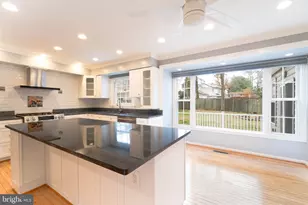 9407 Copernicus Dr, Lanham, MD 20706 - Photo 8