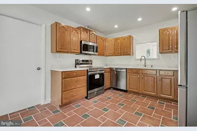 2504 Korvale Lane, Bowie, MD 20715 - Photo 4