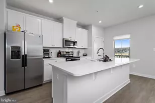 1109 Patuxent Greens Dr, Laurel, MD 20708 - Photo 10