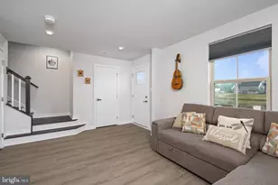 1109 Patuxent Greens Dr, Laurel, MD 20708 - Photo 4