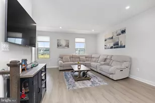 1109 Patuxent Greens Dr, Laurel, MD 20708 - Photo 20