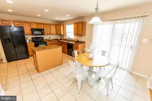 13400 Oaklands Manor Dr, Laurel, MD 20708 - Photo 10