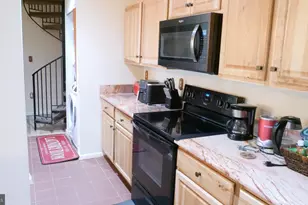 9709 Lake Pointe Ct, Upper Marlboro, MD 20774 - Photo 4