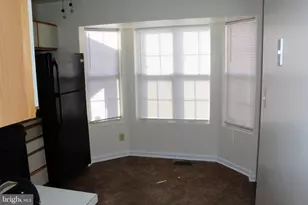 1316 Dillon Ct, Capitol Heights, MD 20743 - Photo 6