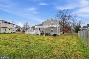 10748 Hollaway Dr, Upper Marlboro, MD 20772 - Photo 32