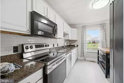 10748 Hollaway Drive, Upper Marlboro, MD 20772 - Photo 12