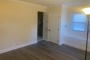 6417 Knollbrook Dr, Hyattsville, MD 20783 - Photo 2