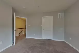 9520 Smithview Pl, Lanham, MD 20706 - Photo 8