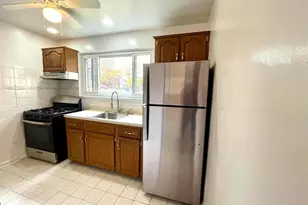 5028 Roseld Ct, Oxon Hill, MD 20745 - Photo 2