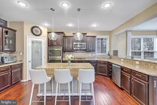 2710 Swann Wing Ct, Glenarden, MD 20706 - Photo 12