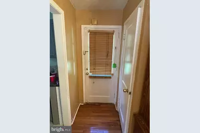 5812 Shoshone Drive, Oxon Hill, MD 20745 - Photo 4