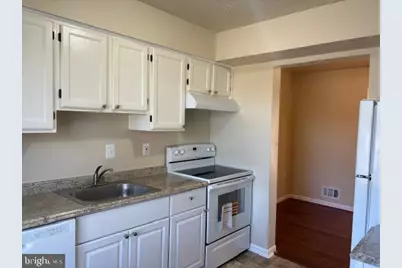 5605 Kolb, Capitol Heights, MD 20743 - Photo 6
