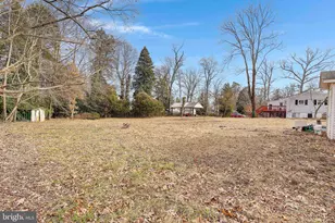 9202 Surratts Manor Dr, Clinton, MD 20735 - Photo 4