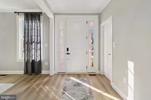 908 Midbrook Ln, Bowie, MD 20716 - Photo 2