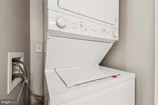 145 Riverhaven Dr, Oxon Hill, MD 20745 - Photo 8