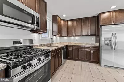 2713 Pinecreek Place, District Heights, MD 20747 - Photo 12