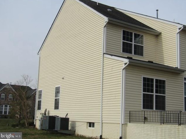 7201 Glen Pine St, Glenn Dale, MD 20769-9466