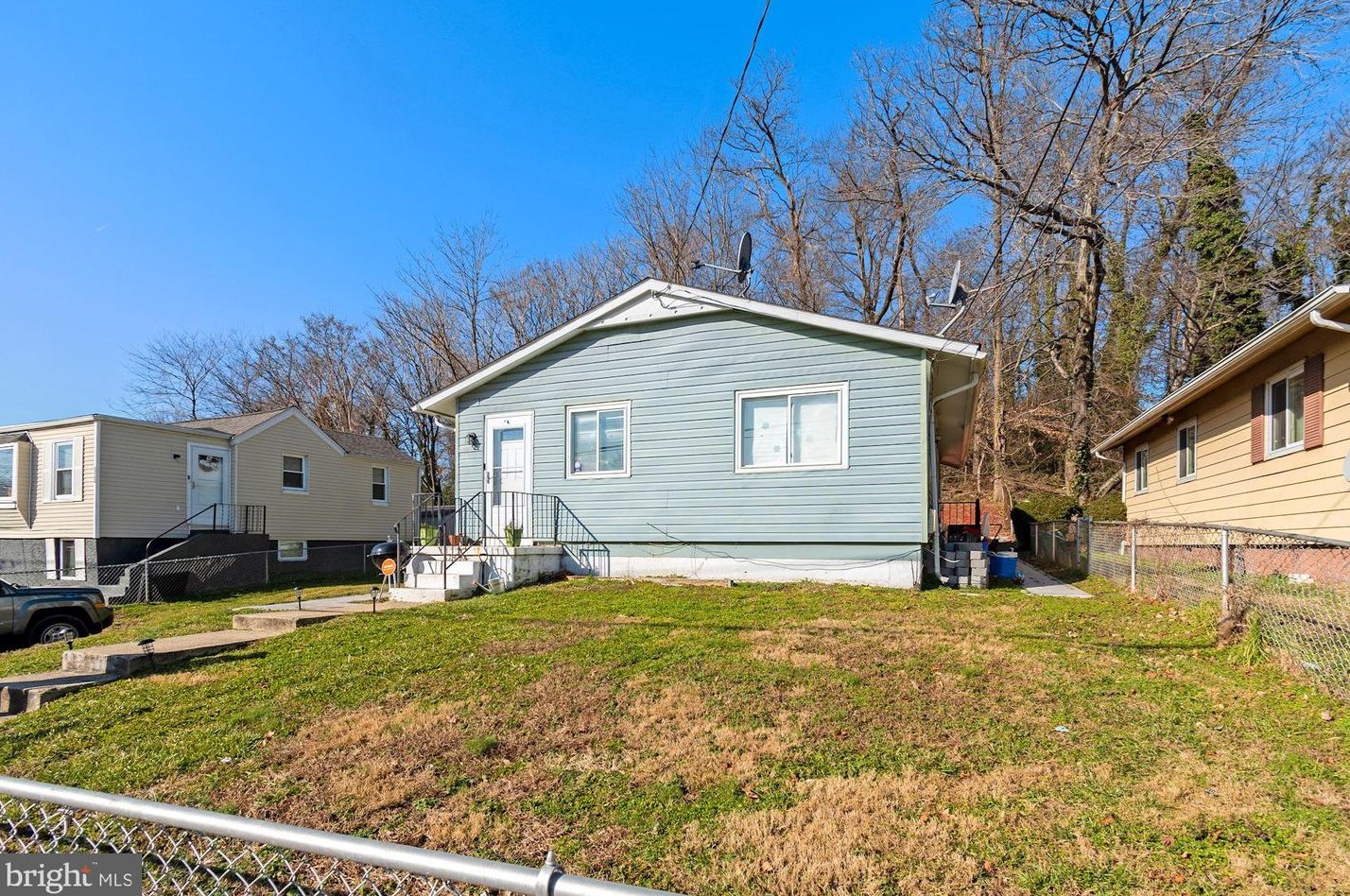 819 Balboa Ave, Capitol Heights MD  20743-3934 exterior