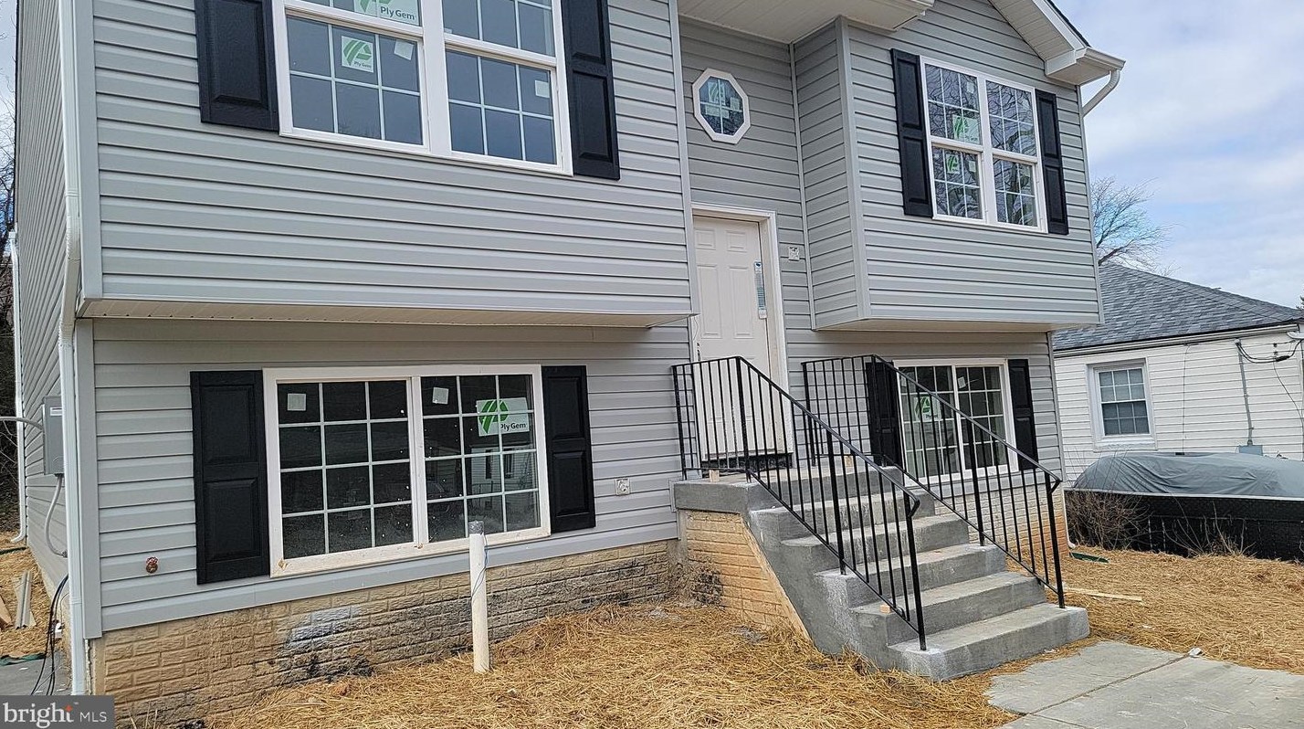 1320 Farmingdale Ave, Capitol Heights MD  20743-1218 exterior