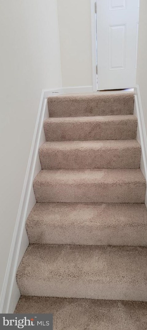 1320 Farmingdale Ave, Capitol Heights MD  20743-1218 exterior