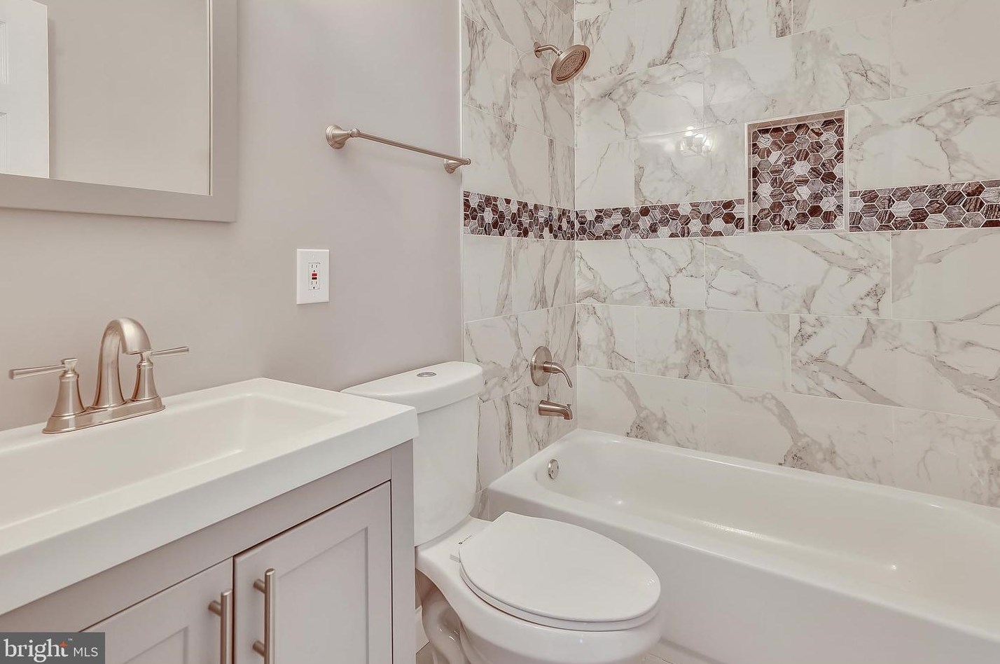 1004 Cypresstree Dr, Capitol Heights MD  20743-6308 exterior