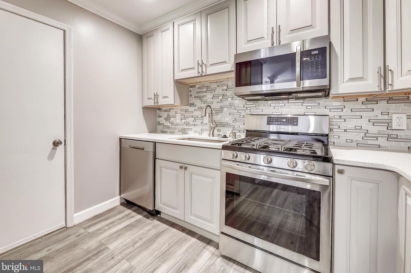 1004 Cypresstree Dr, Capitol Heights MD  20743-6308 exterior