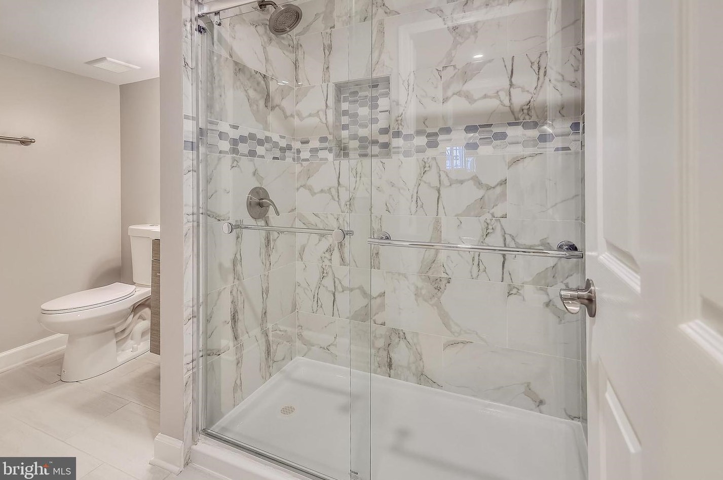 1004 Cypresstree Dr, Capitol Heights MD  20743-6308 exterior