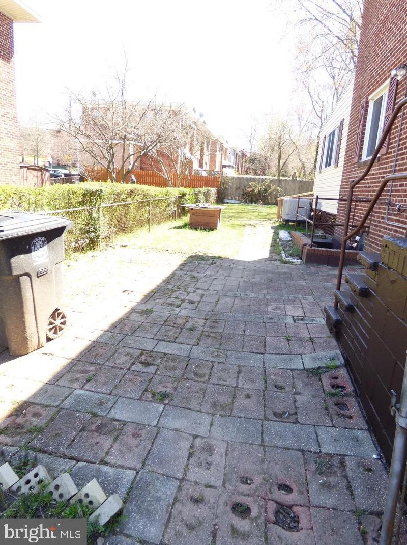 4906 Winthrop St, Oxon Hill MD  20745-2666 exterior