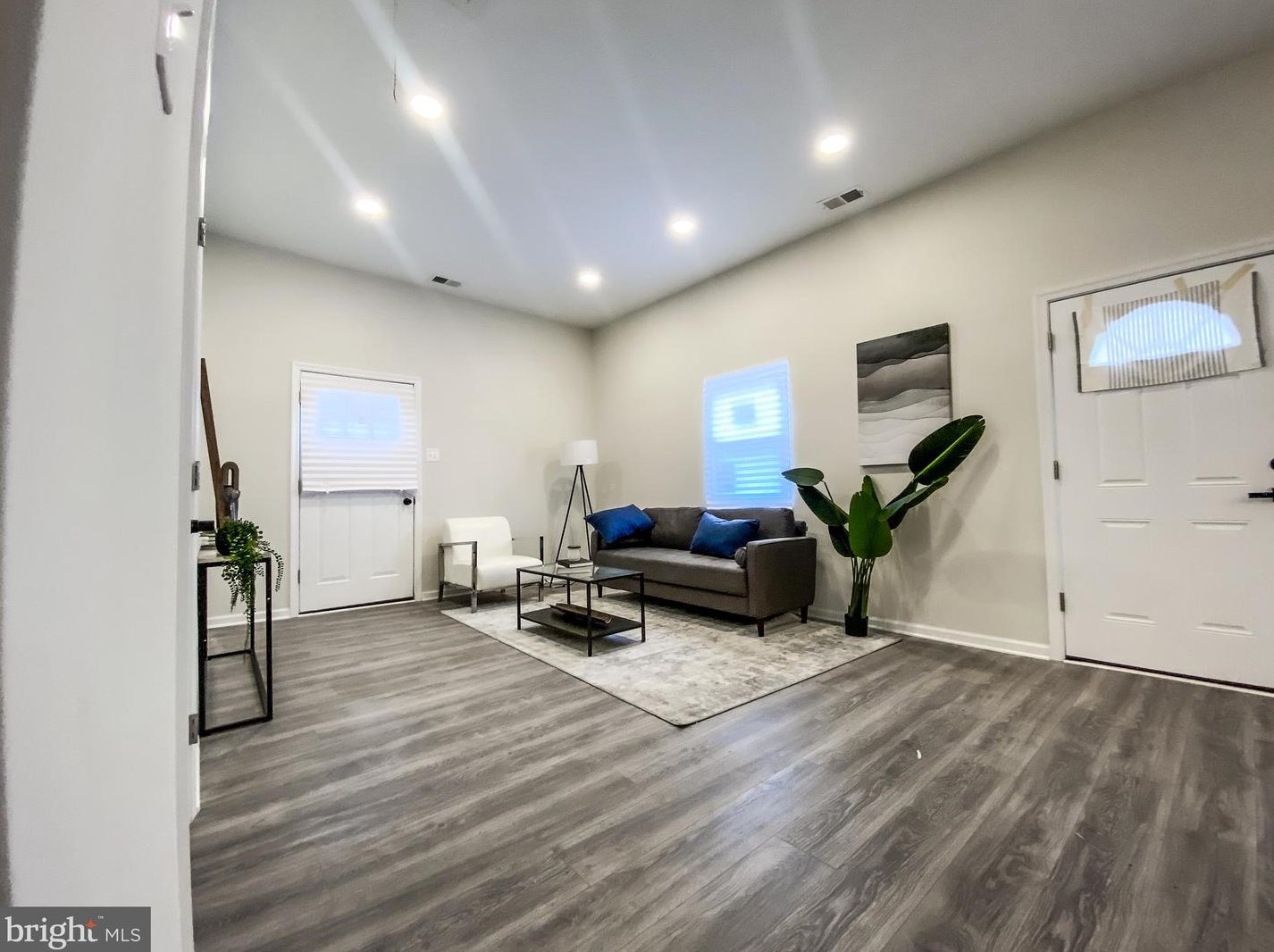 5028 Emo St, Capitol Heights MD  20743-2857 exterior