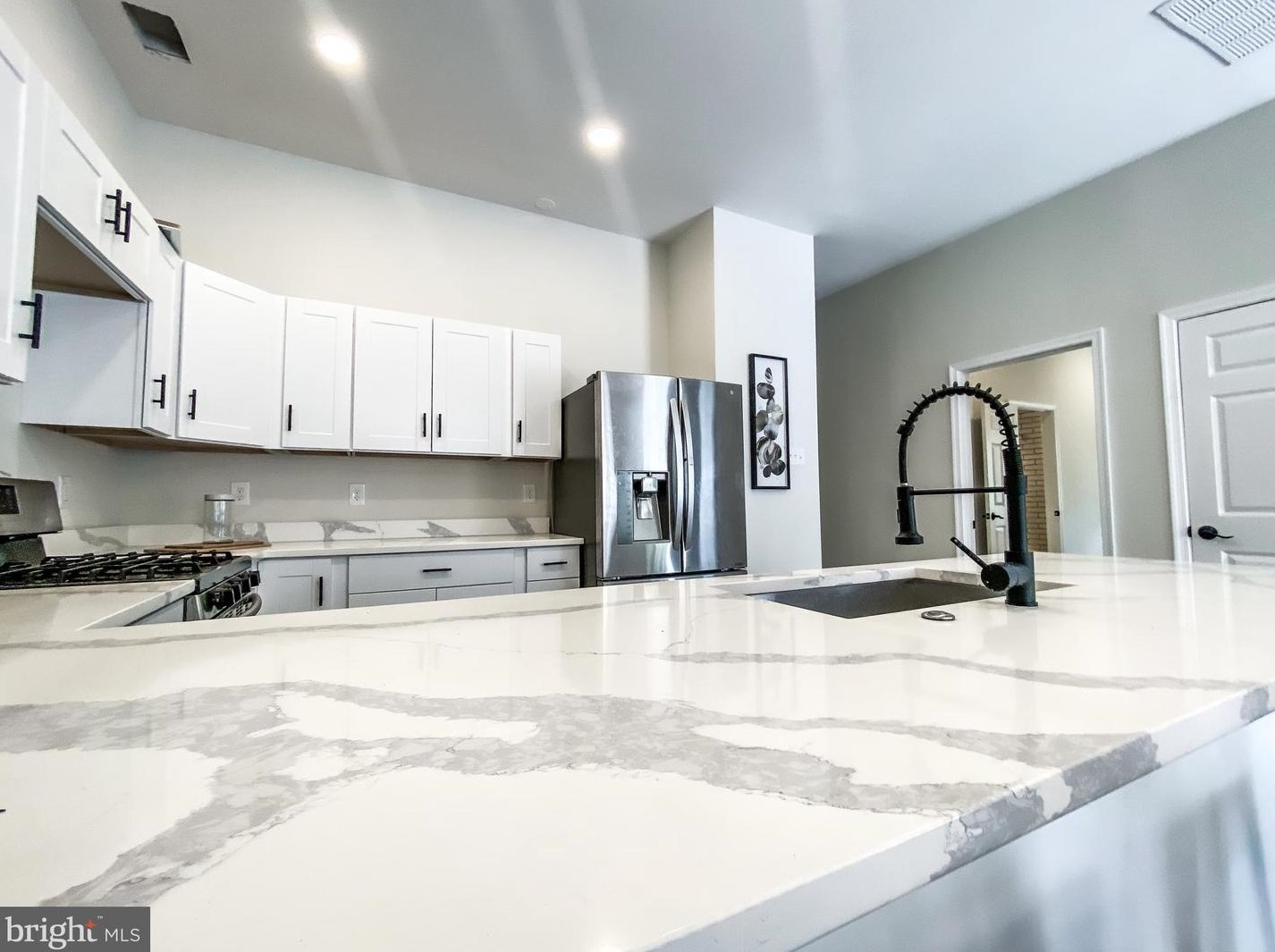 5028 Emo St, Capitol Heights MD  20743-2857 exterior