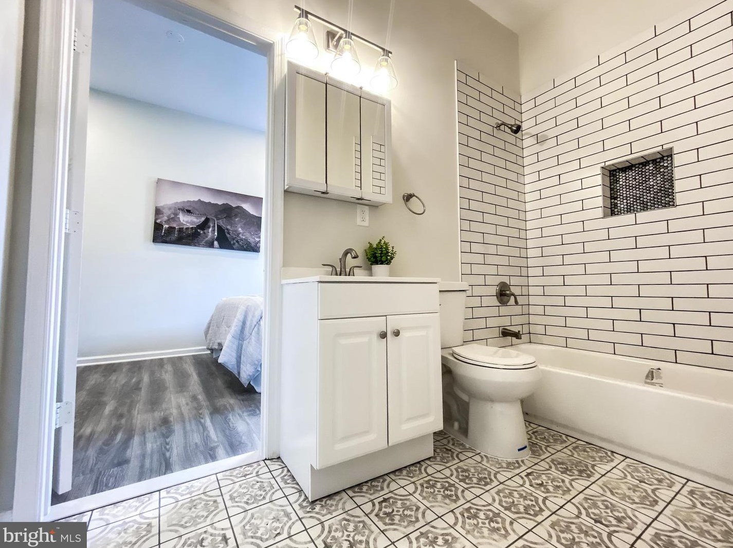 5028 Emo St, Capitol Heights MD  20743-2857 exterior