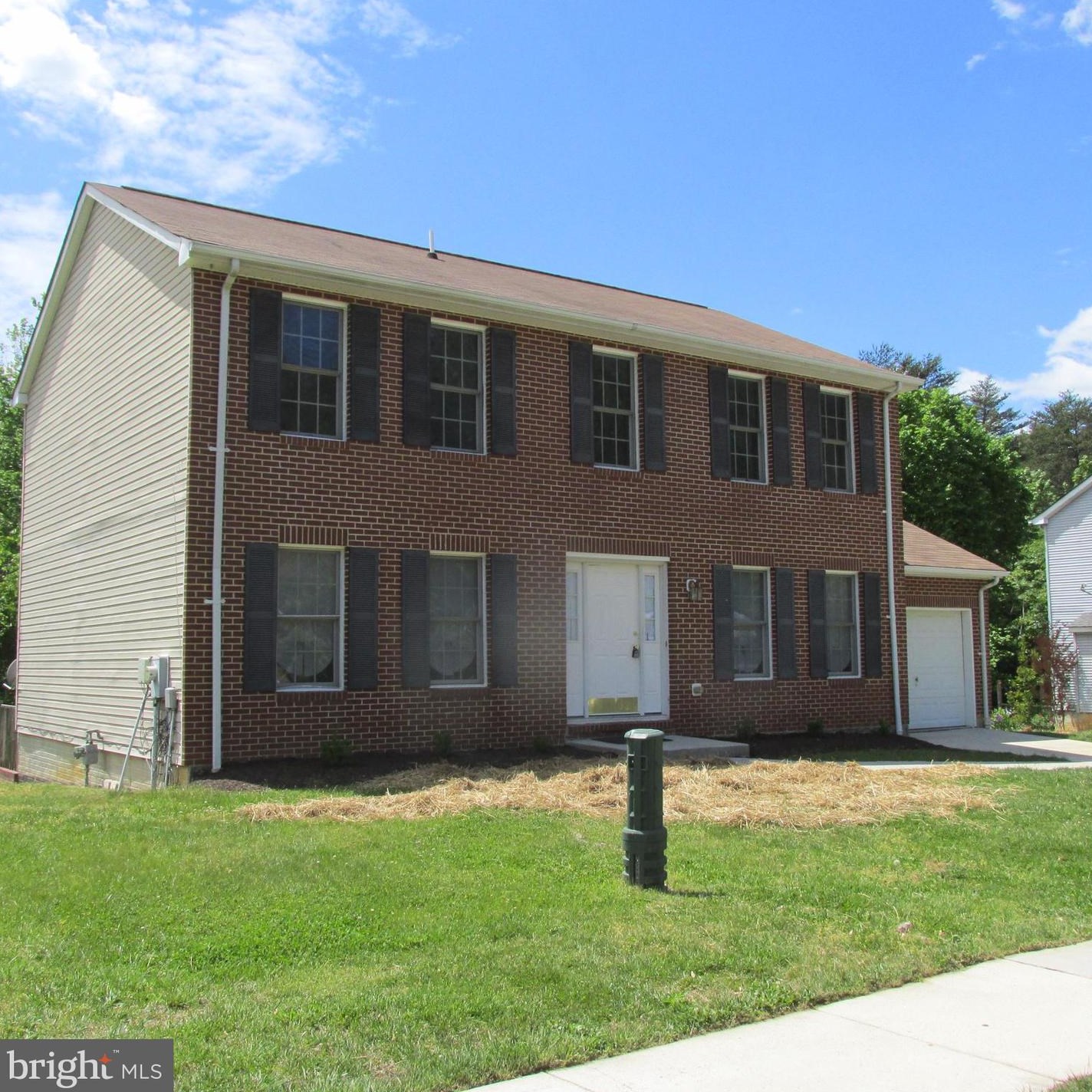 2607 John A Thompson Rd, Temple Hills, MD 20748-5852
