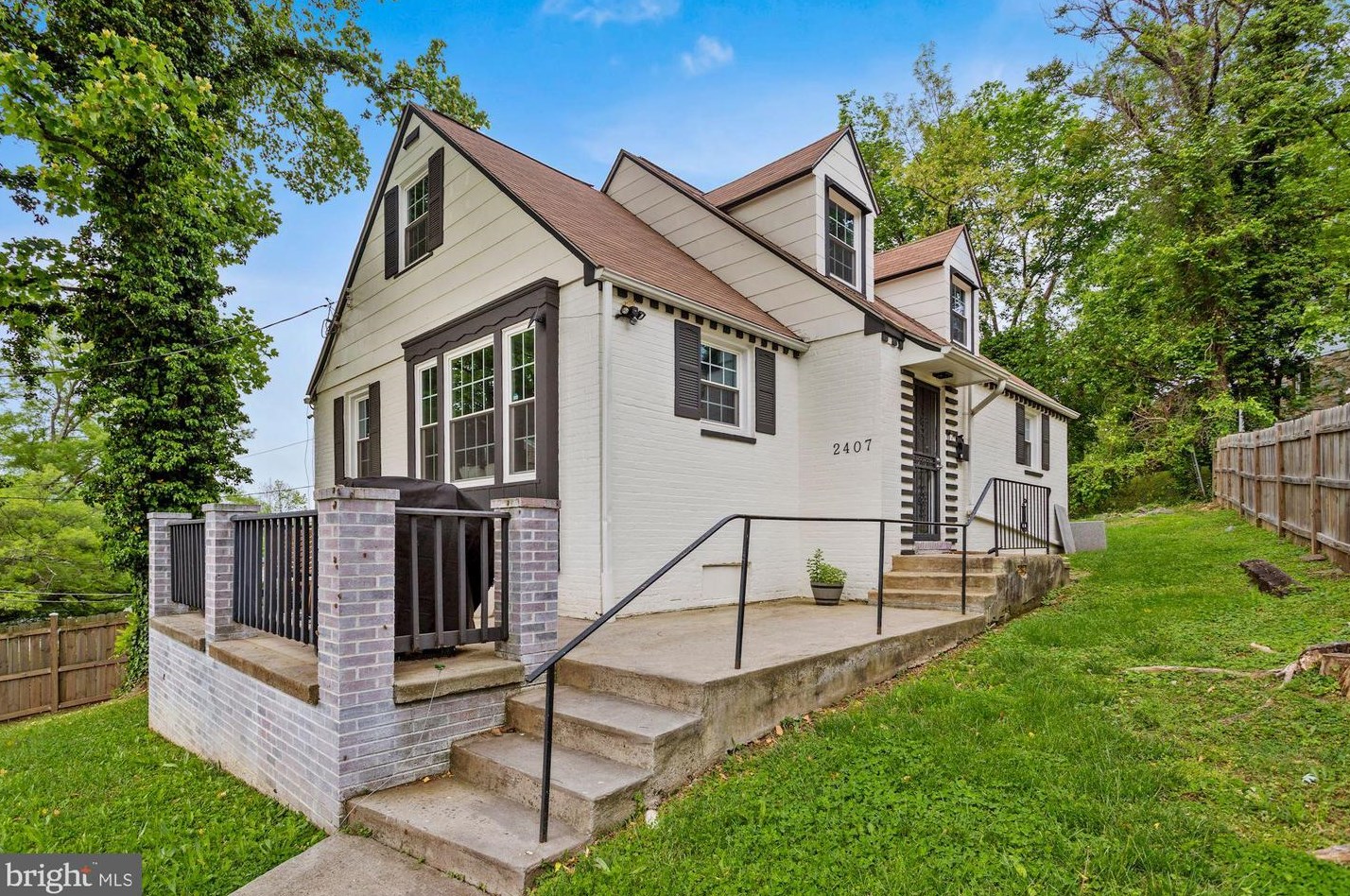 2407 Fairhill Dr, Suitland, MD 20746