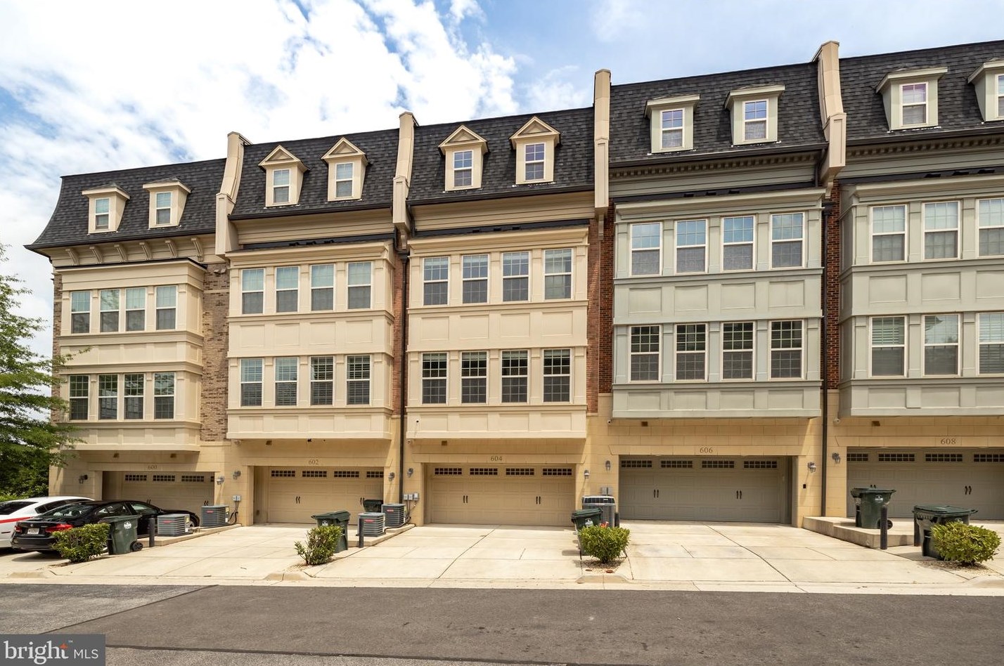 604 Sprintsail Way, Oxon Hill MD  20745-3473 exterior