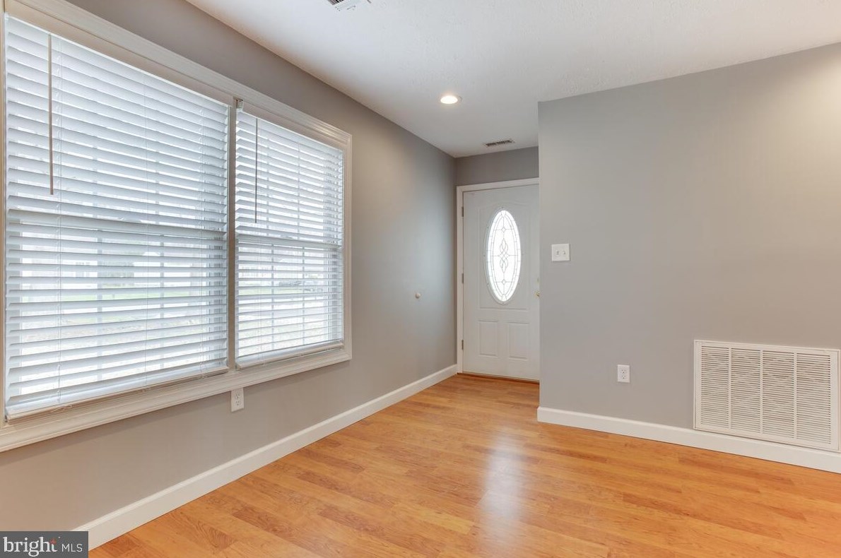 622 Old Love Point Rd, Stevensville, MD 21666-2340