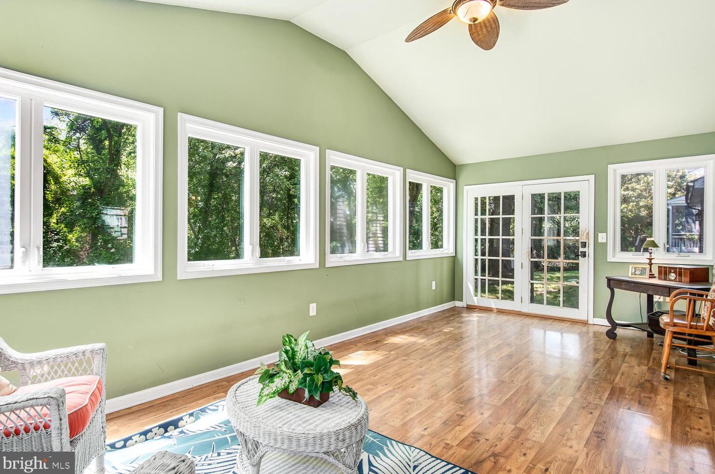 208 Love Point Ave, Stevensville, MD 21666-2008