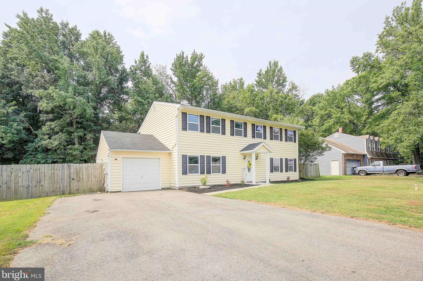 405 Chesapeake Ave, Stevensville, MD 21666-3163