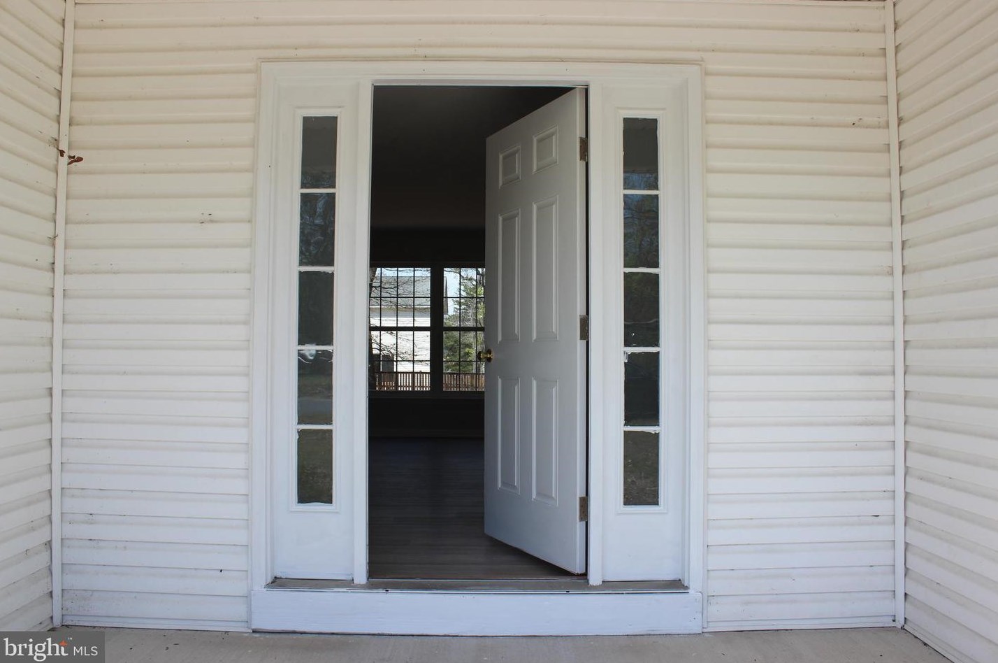 202 4th St, Crumpton, MD 21628-1918