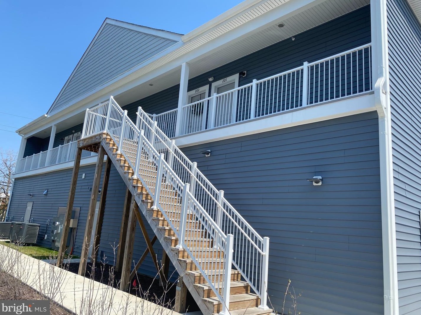 1812 Main St, Chester, MD 21619-2604