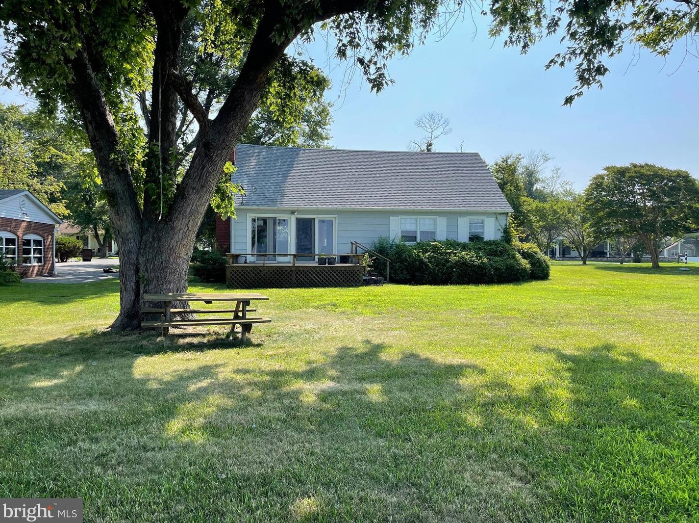 606 Bay Dr, Stevensville, MD 21666