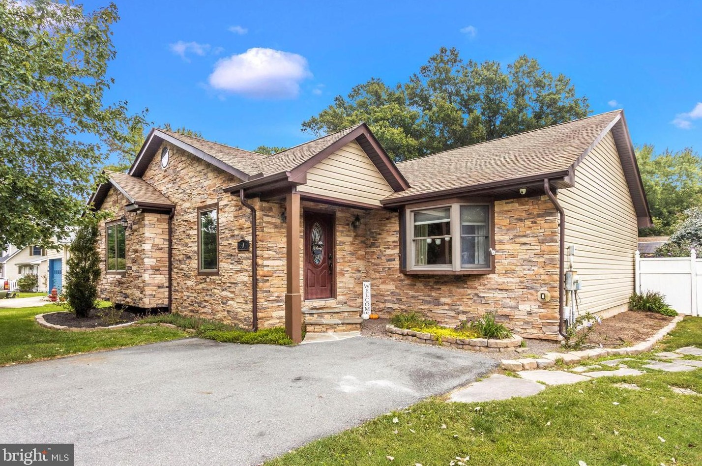 601 Victoria Dr, Stevensville, MD 21666-2785