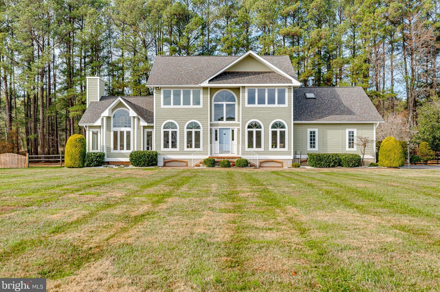 106 Golf Ct, Stevensville, MD 21666