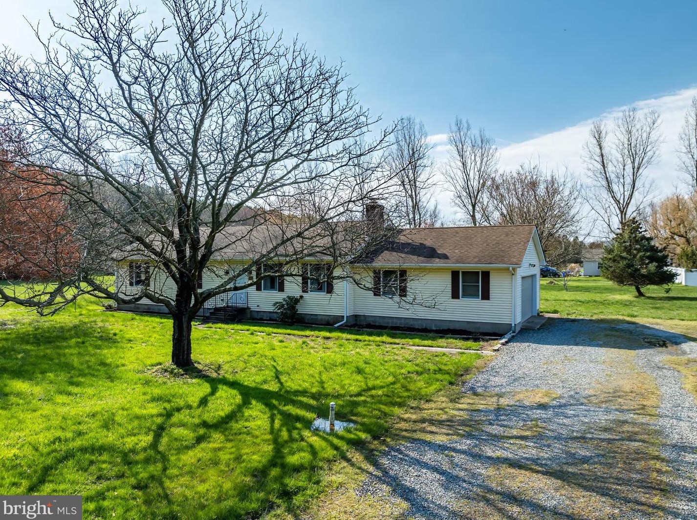 103 Old Point Rd, Chester, MD 21619