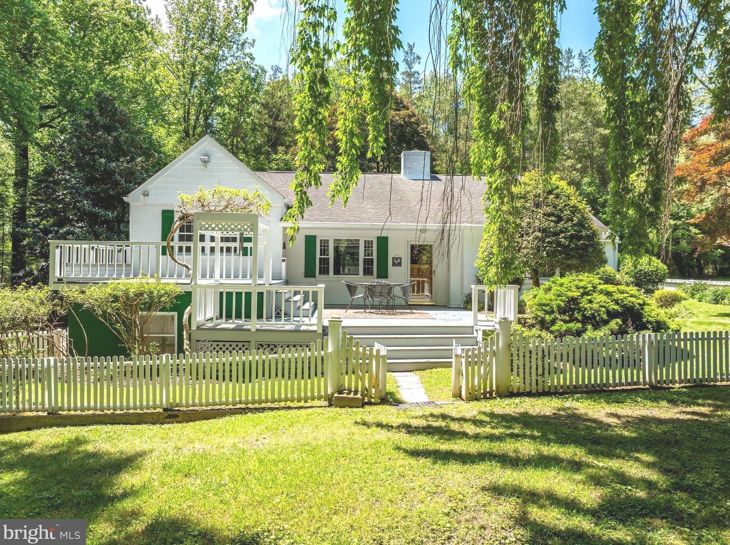 102 Fort Point Rd, Centreville, MD 21617