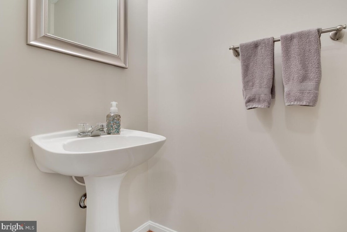 21309 Essex Dr, Lex Pk MD  20653-4120 exterior