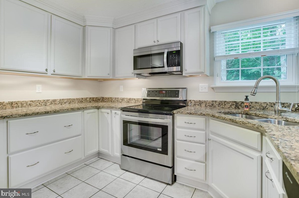 21309 Essex Dr, Lex Pk MD  20653-4120 exterior